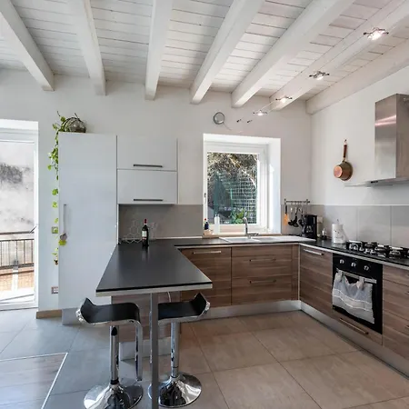 La Casa In Collina Con Vista Holiday home