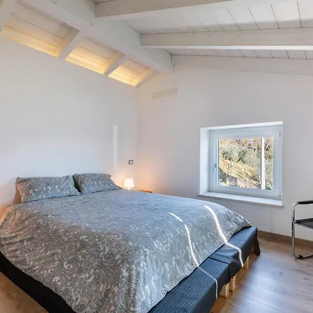 La Casa In Collina Con Vista Holiday home *