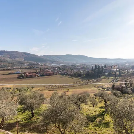 La Casa In Collina Con Vista Holiday home